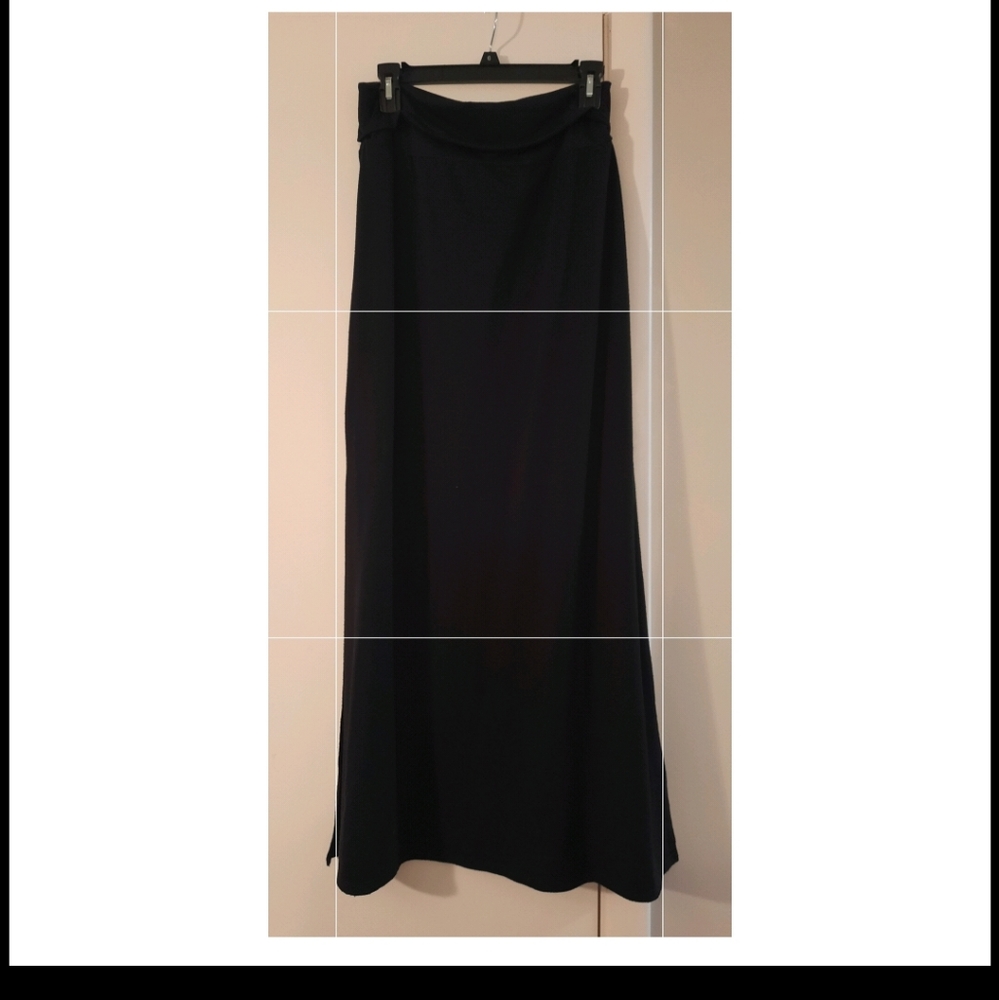 Long black skirt